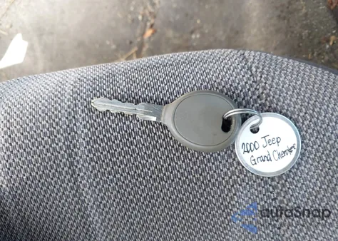 2000 Jeep Grand Cherokee Laredo z USA, uszkodzony, nr VIN 1J4GW48N9YC188395